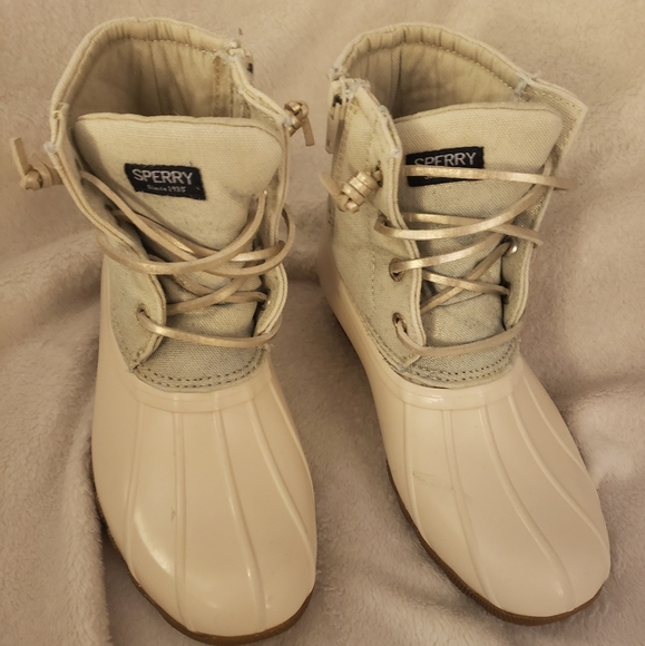 Girls Sperry Topsider Boots size 2M - Picture 1 of 5